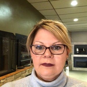 Meet your Posher, Dawn